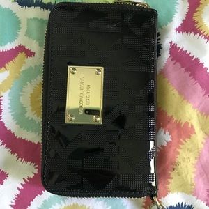 Michael Kors wristlet